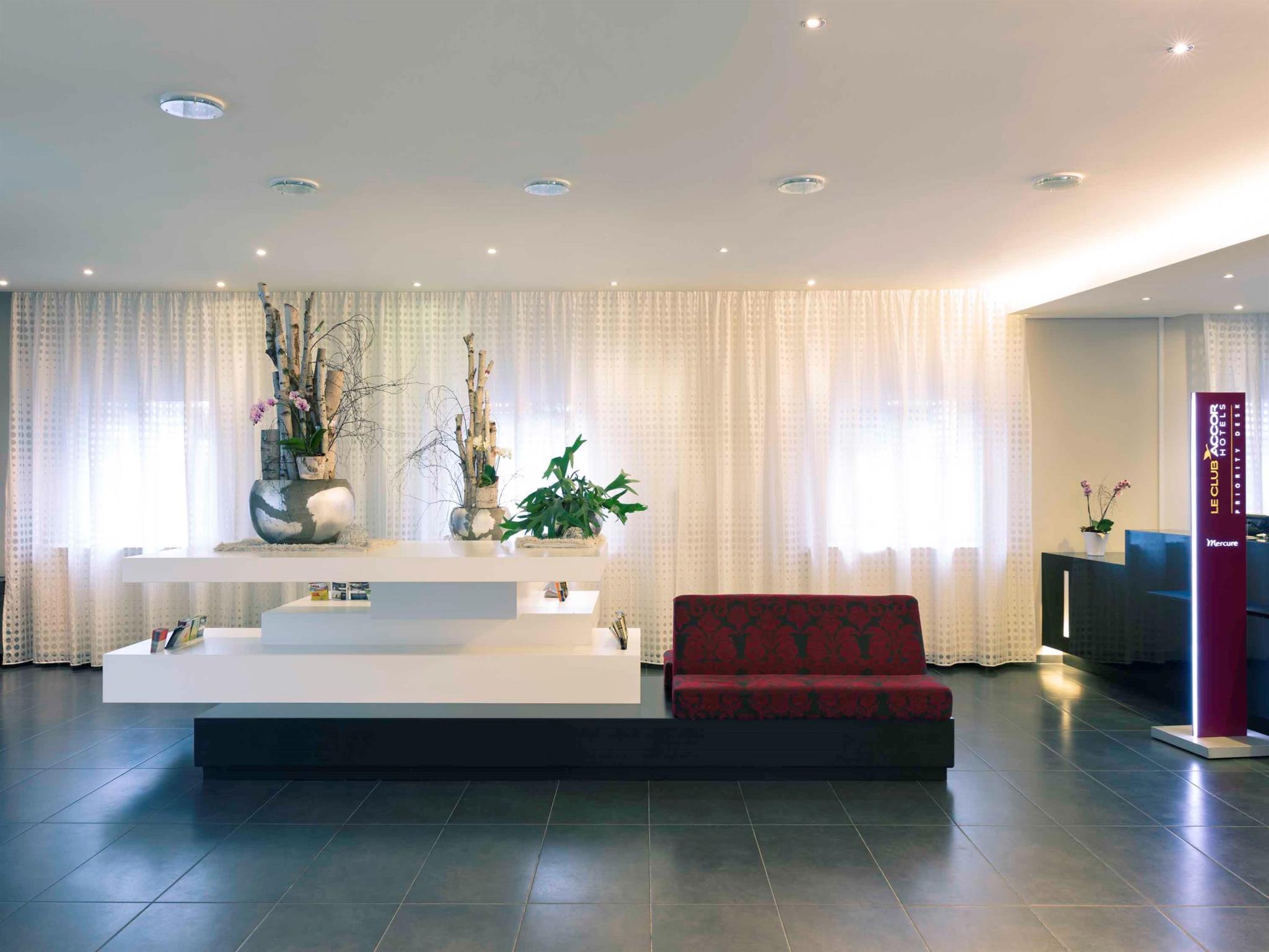 Mercure Center Hotel