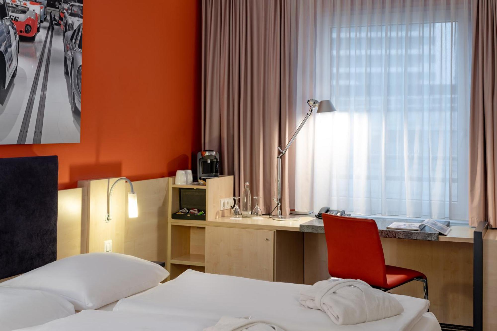 Mercure Center Hotel 4*